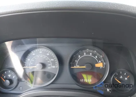 2016 Jeep Compass Sport из США, поврежденный, VIN 1C4NJCBA8GD681599